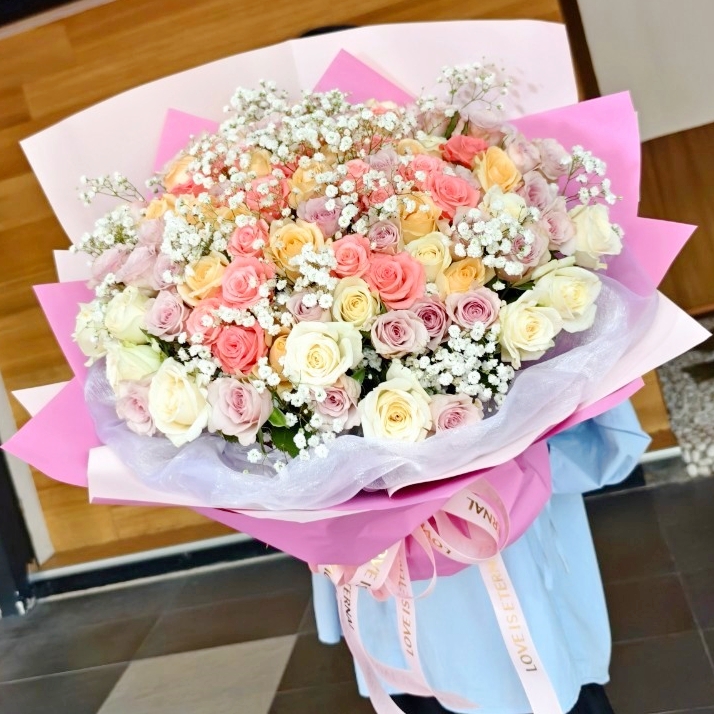 99朵玫瑰花朵設計